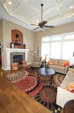 3rd image of 2808 NE Parkwood Dr