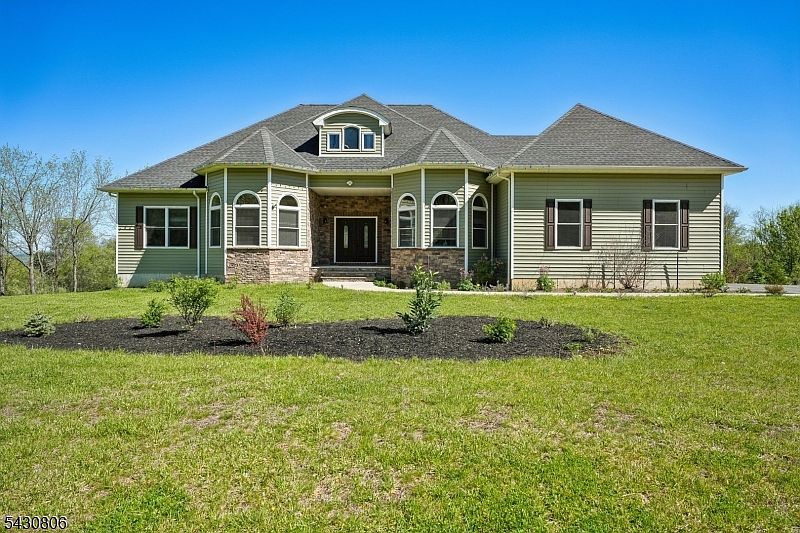 1st image of 47 Asbury Rd