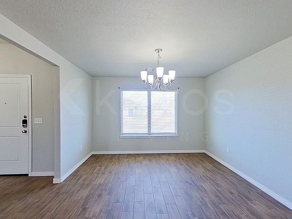 3rd image of 8305 Miami Ave