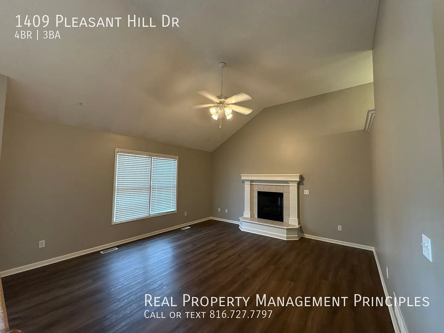 Spacious, 4 Bedroom 3 Bath Split Entry Home in Platte City!! — Photo 2
