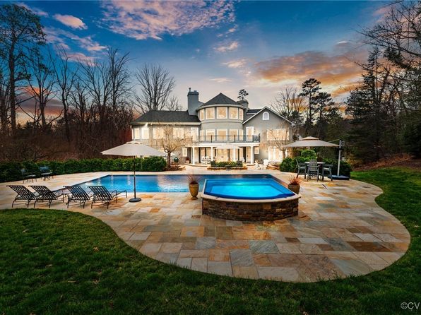 8 Berkshire Dr, Henrico, VA 23229