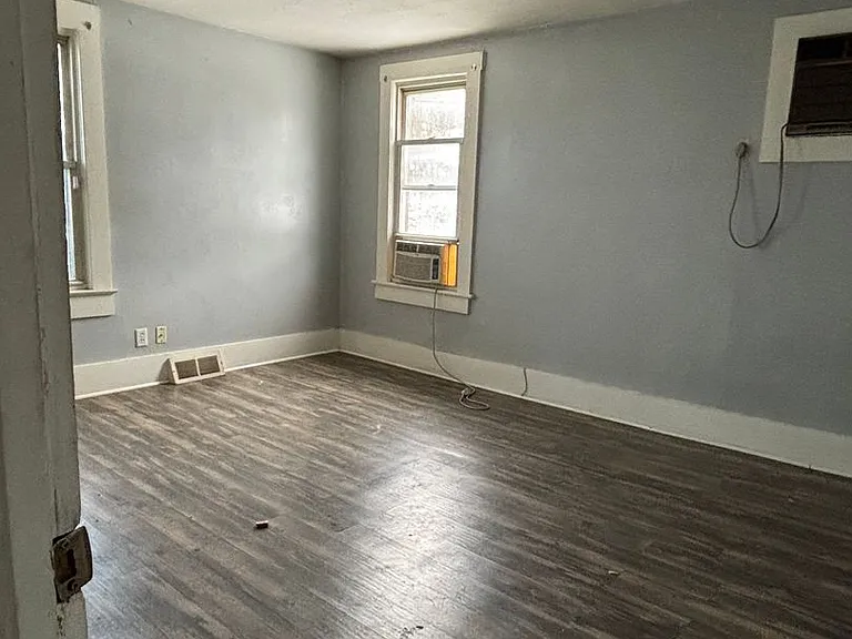 193 Elmwood St #1 — Photo 5