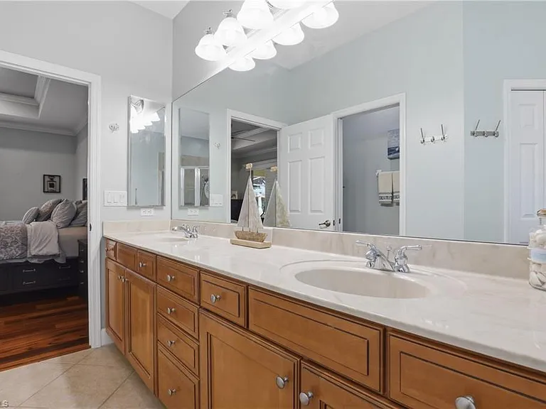 13818 Farnese Dr — Photo 20