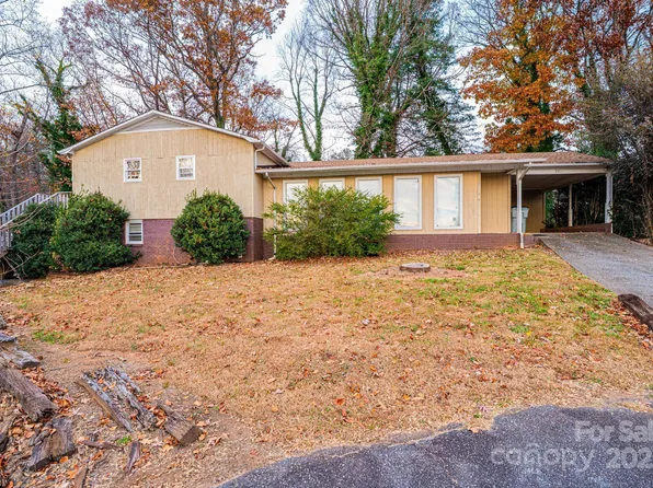 711 Meredith Ct SW, Lenoir, NC 28645