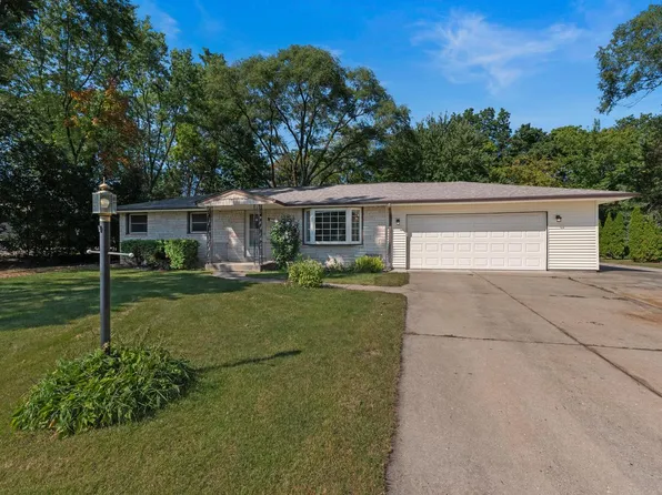 3253 South 147th STREET, New Berlin, WI 53151
