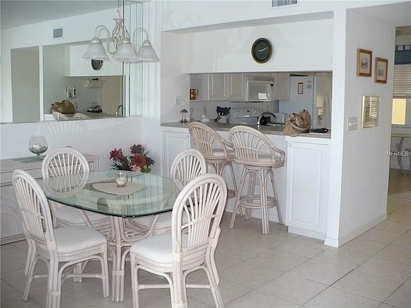 3rd image of 1200 Country Club Dr APT 5103