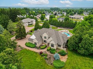 W6620 Cedar Dr, Greenville, WI 54942