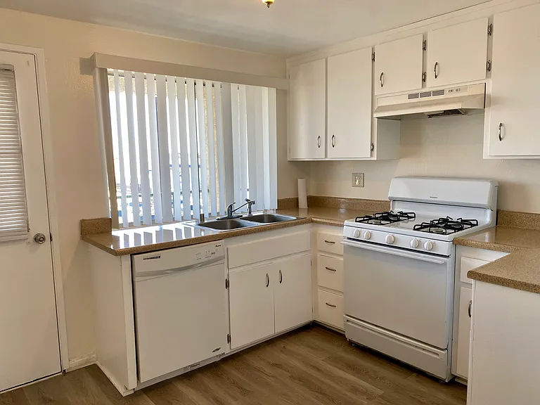 8798 Lomita Dr #C — Photo 6