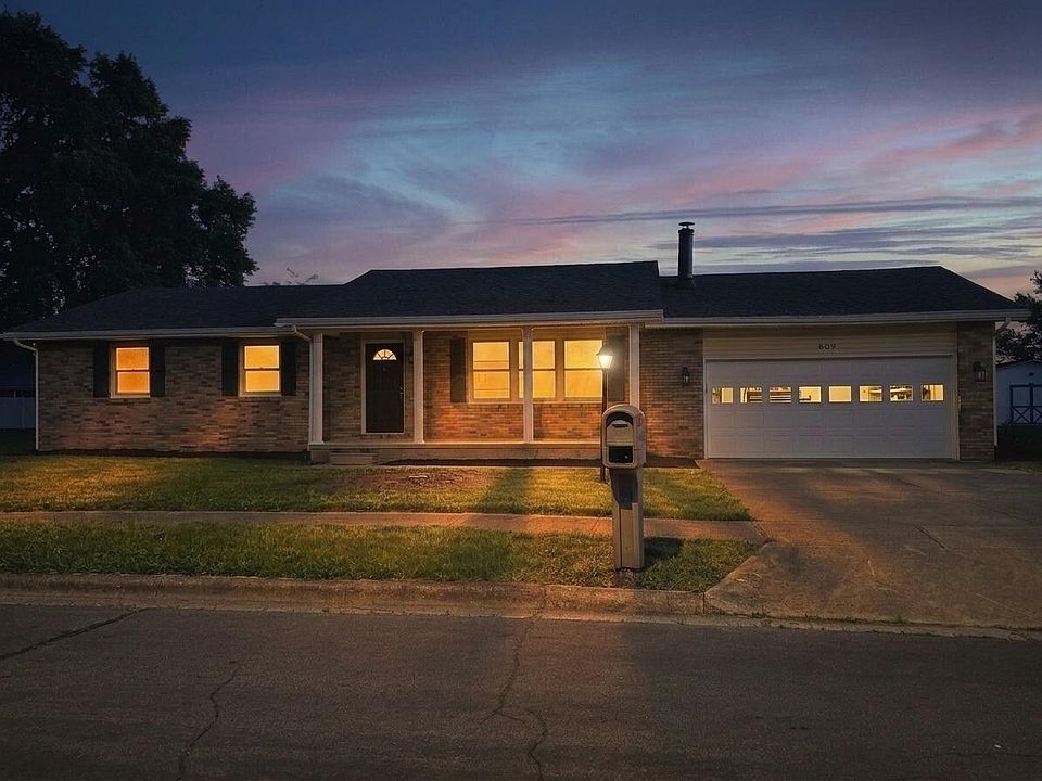1st image of 609 Spring Ave