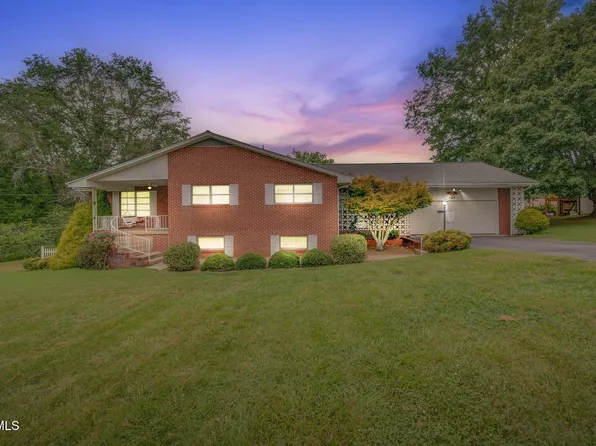 102 Patrick Henry Cir, Kingsport, TN 37663