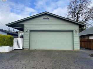 1130 Deer Island Rd, Saint Helens, OR 97051