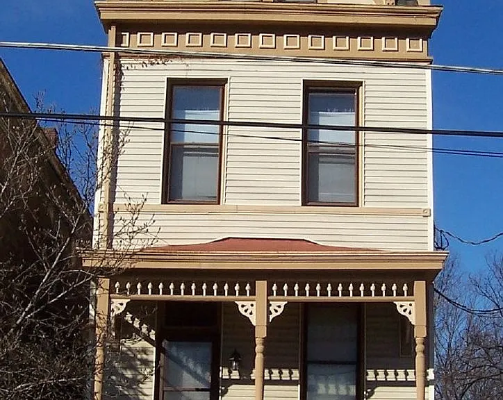 3255 Bishop St — Photo 5