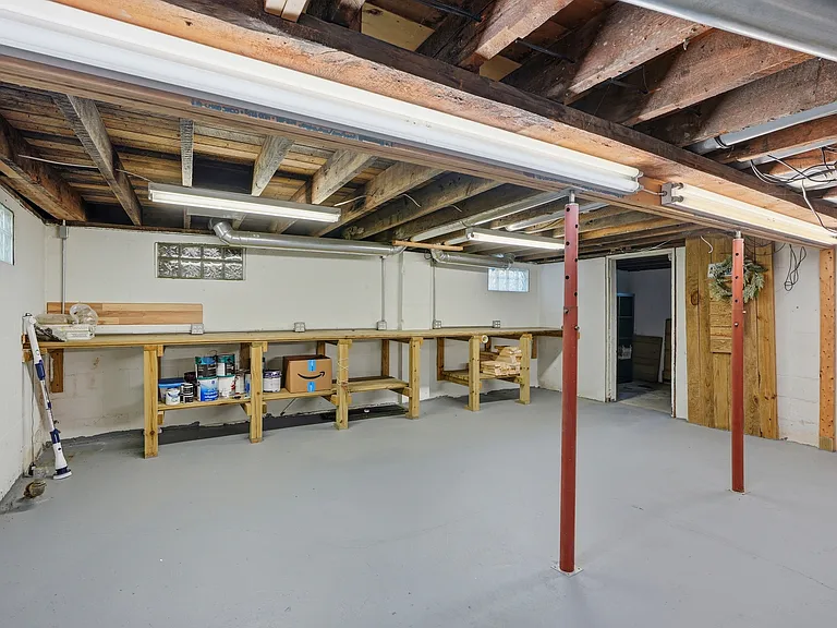 302 Yerkes St — Photo 29