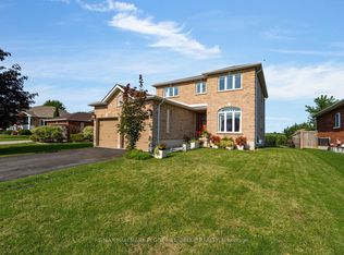 34 Knox Dr, Springwater, ON L0L 1P0