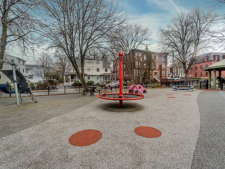 86 Winthrop St #1 — Photo 28