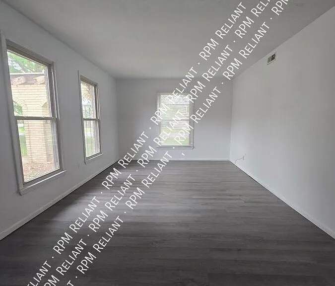 109 Sieville Ave #101 — Photo 3