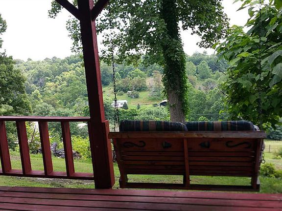 5th image of 832 Township Road 266