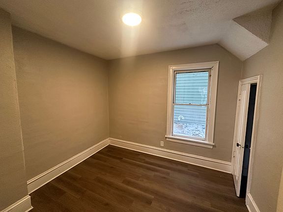 4th image of 1706 S Geddes St