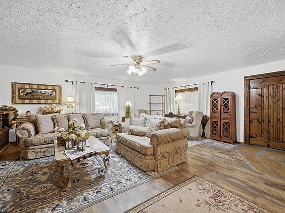 4th image of 116 N Coronado Ave