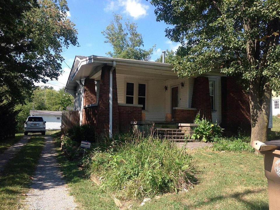 2nd image of 911 E Inskip Dr