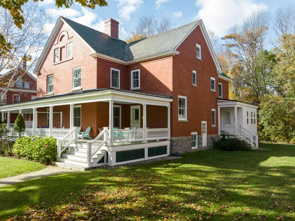 168 Mckinley Court, Portland, ME 04109