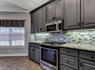 2425 Renaissance Cir, Denison, TX 75020