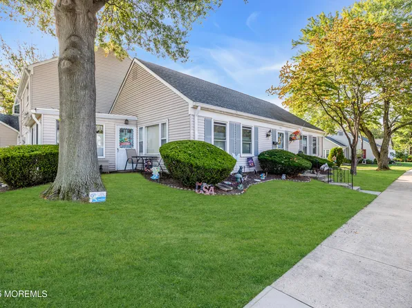 355C New Haven Way #355C, Monroe, NJ 08831