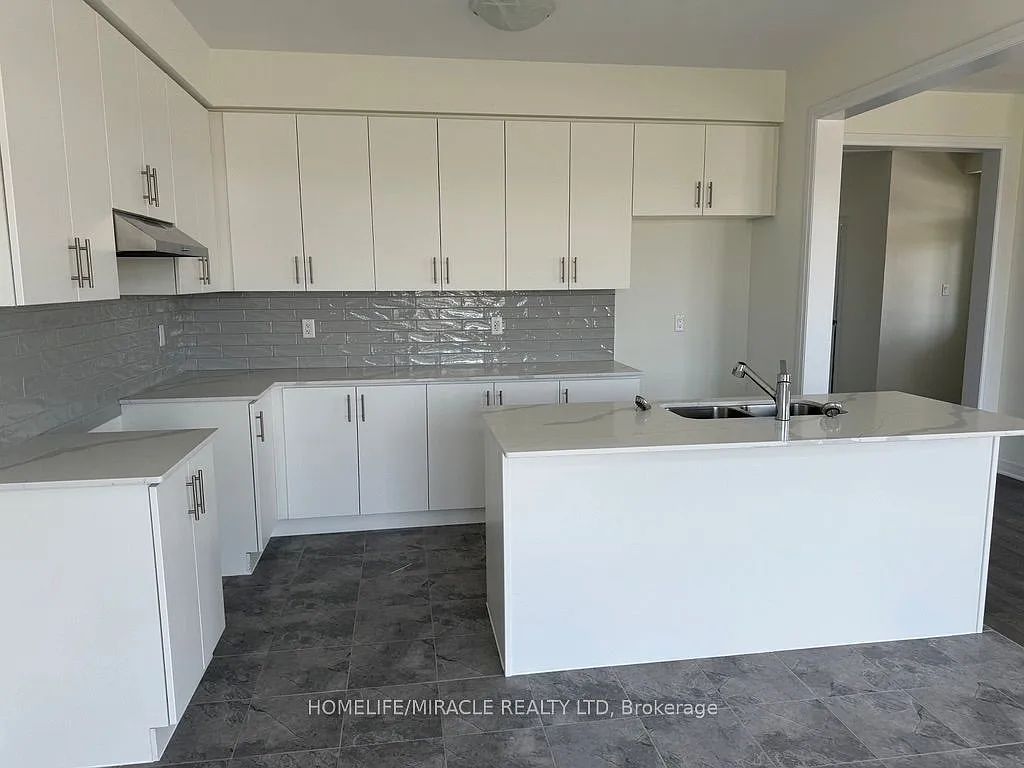 4 bed, $3,100 — Photo 3