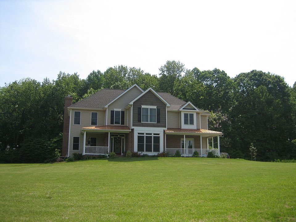 1st image of 1994 Waverly Dr