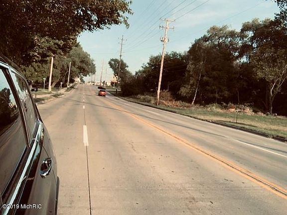 5th image of 1927 W Sherman Blvd