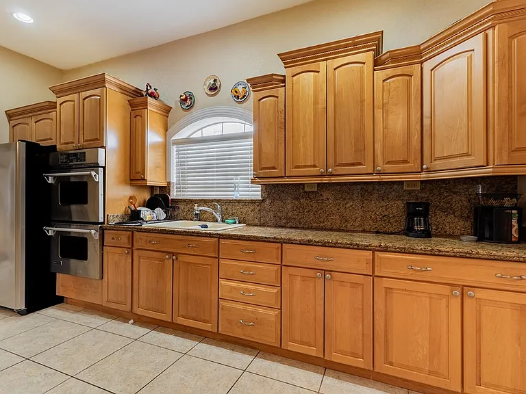 2201 Zacatecas Dr — Photo 20