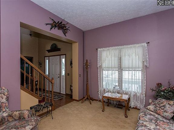 4th image of 270 W Sturbridge Dr
