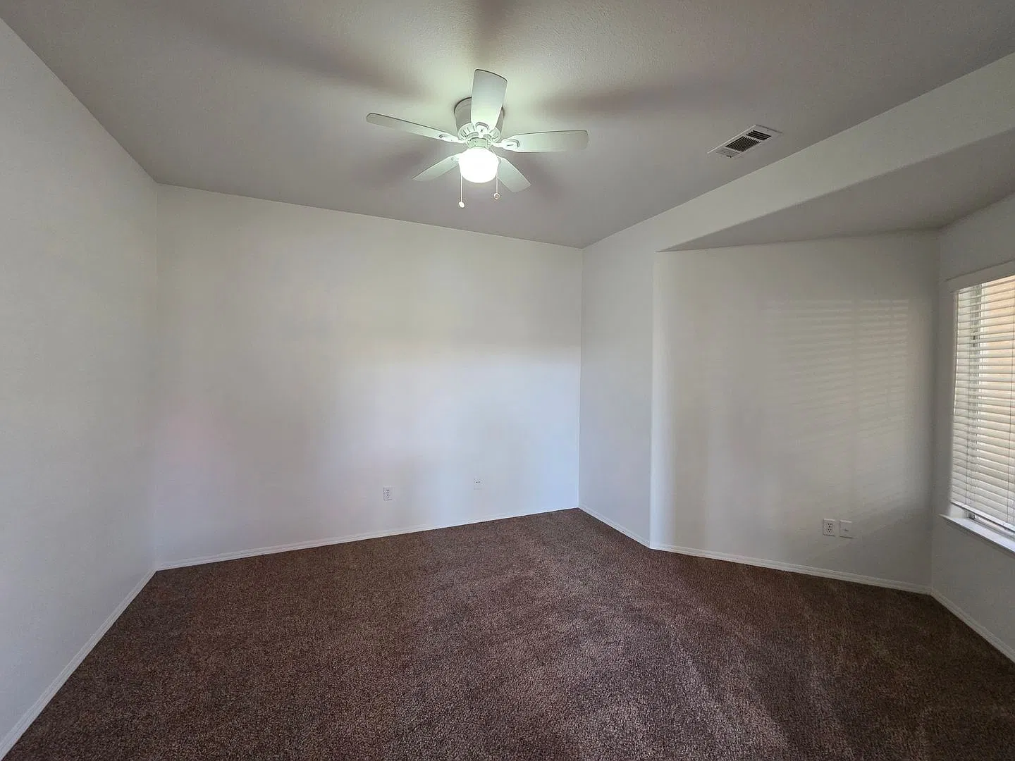 3 Car Garage — Photo 3