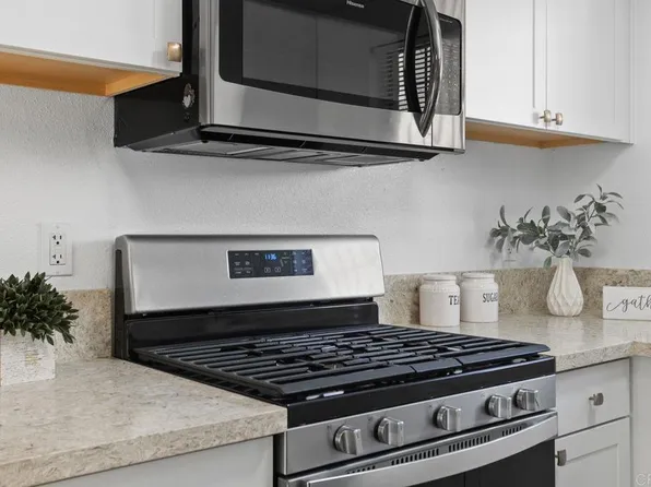 5150 N River Rd Unit F, Oceanside, CA 92057