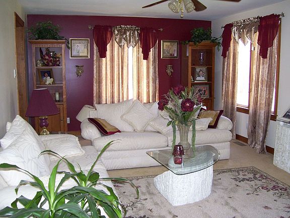 4th image of 27076 Mary Valinda Ln