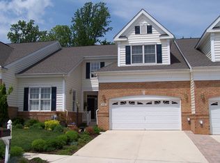 715 Hidden Bluff Cir, Catonsville, MD 21228