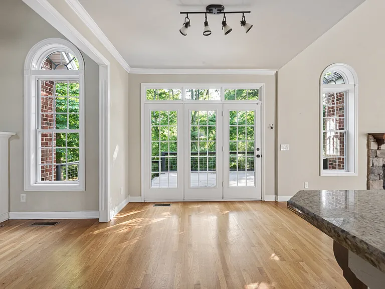 4029 Fremantle Cir — Photo 23