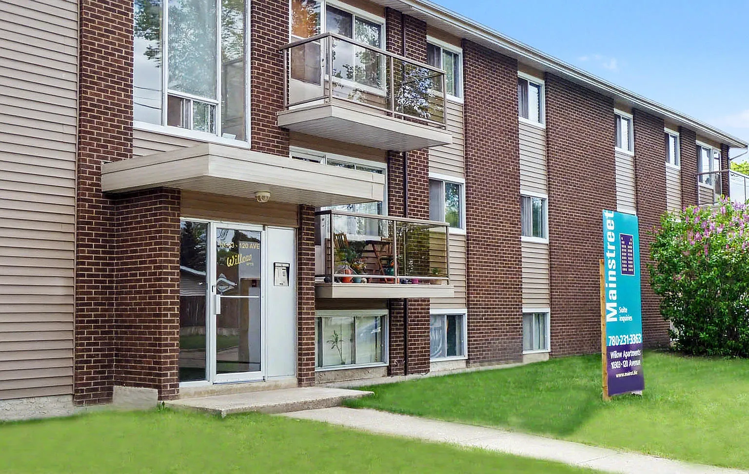 Willow Apartments — Photo 1