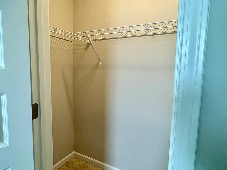 1025 Lathrop Ln — Photo 35