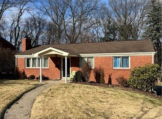 5082 Azalea Dr, Pittsburgh, PA 15236