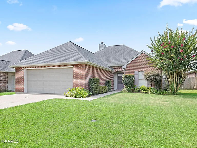 133 Wild Rose Ln — Photo 1
