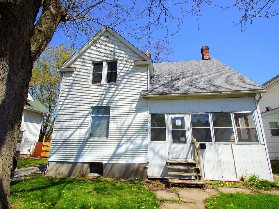 1st image of 2115 N Division St