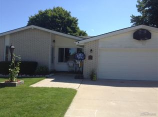 50470 Anders Dr, New Baltimore, MI 48047