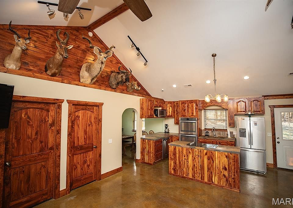 7th image of this home