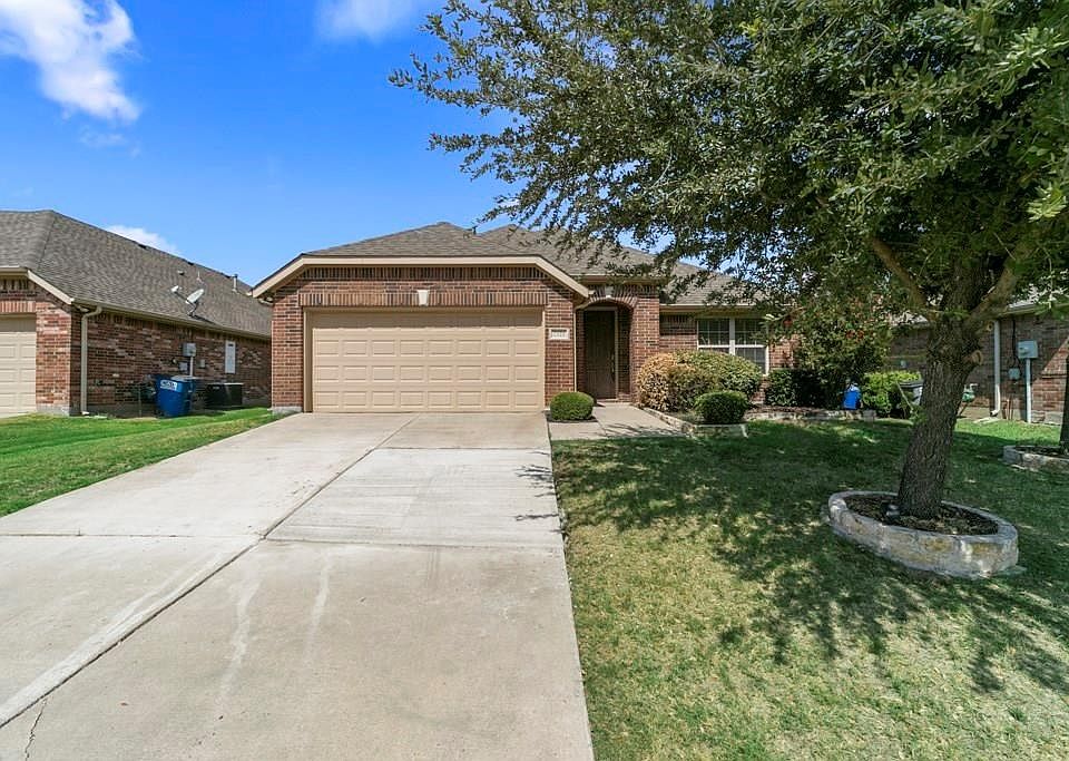 1st image of 2321 Aurora Dr