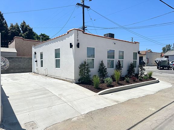 2nd image of 1219 Beech Ave
