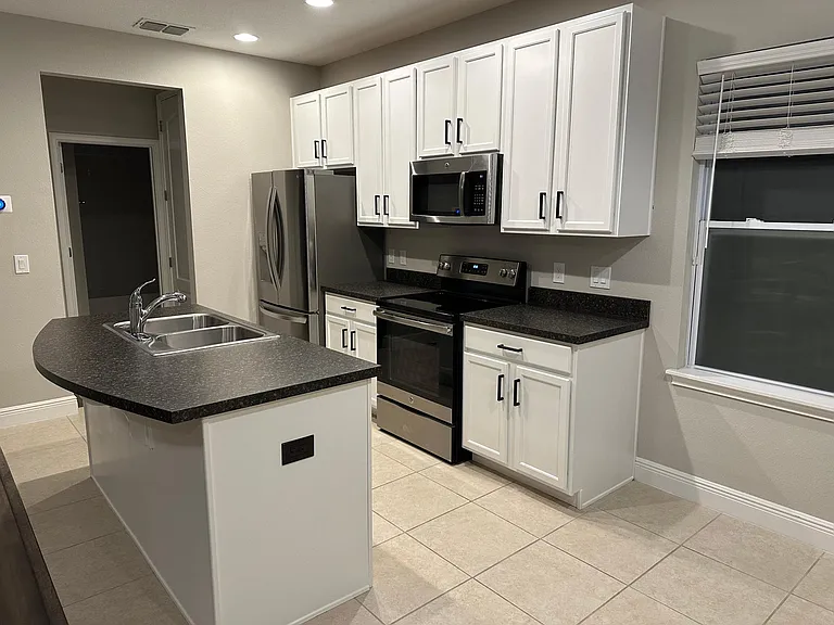 13377 Beebe Aly — Photo 7