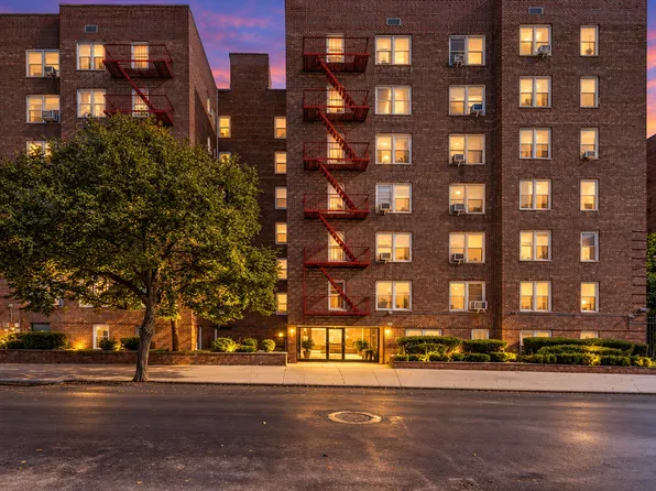 33-25 90th Street image 1 of 27