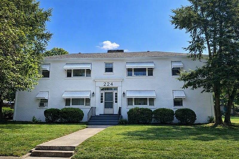 1st image of 224 Taylor Dr