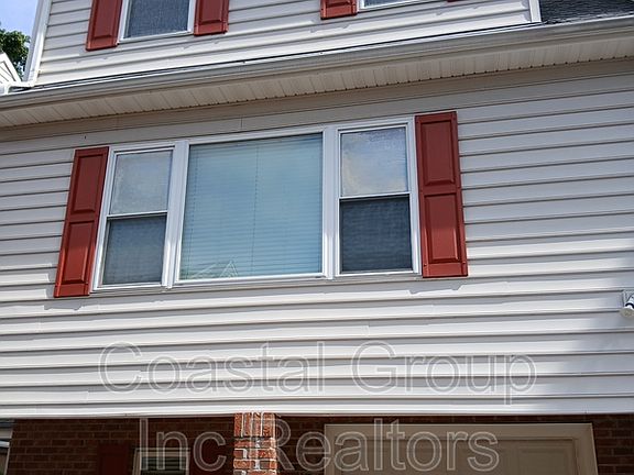 2nd image of 8550 Tidewater Dr